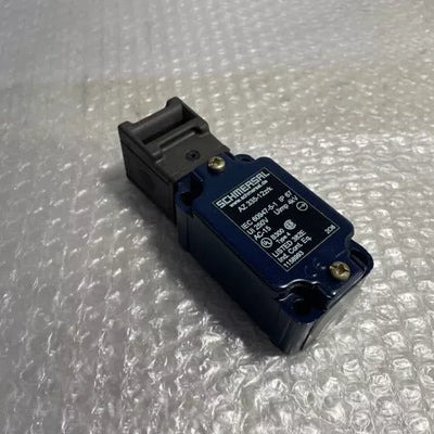 SCHMERSAL AZ335-12ZRK