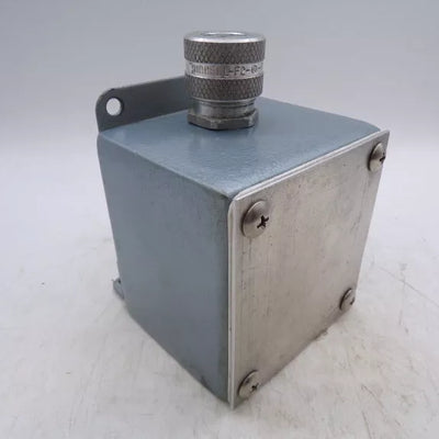 HUBBELL PB-1